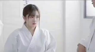 【9总全国探花】性感妹子坐身上扭动屁股，让妹子振动棒自慰调情，大力猛操呻吟娇喘非常诱人